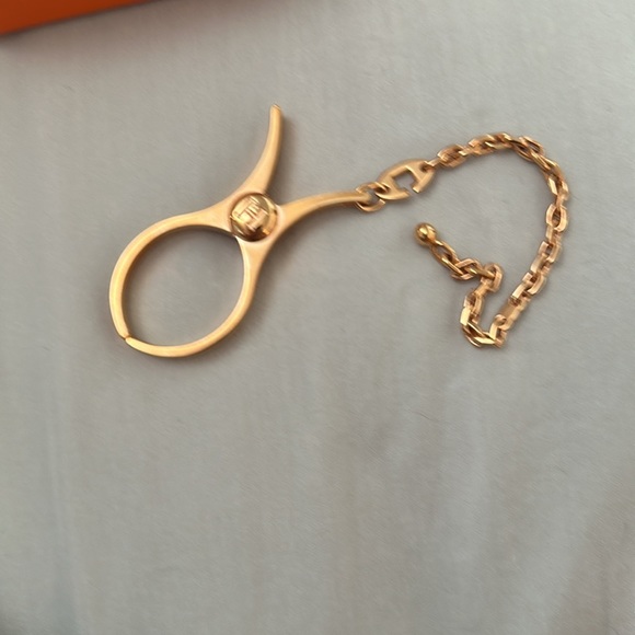 Hermés Filou Glove Clip/ bag charm Dore Rose New with Box and Bag and dust Bag - Picture 3 of 8